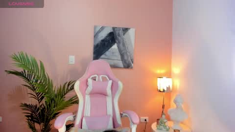 Hanna Miller  online show from 04/04/26, 01:48