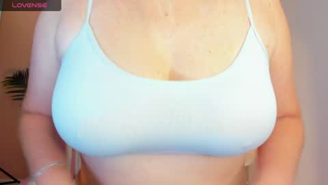 Snapshot of hannamiller_1 chatting on 07/03/26, 12:55 Hanna Miller online show from 07/03/26, 12:55