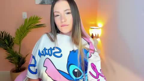 Snapshot of hannamiller_1 chatting on 07/12/26, 07:21 Hanna Miller online show from 07/12/26, 07:21