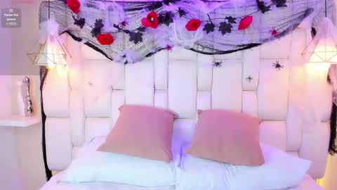 Hanna online show from 10/31/25, 11:33