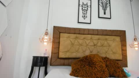 Hanna online show from 11/20/25, 01:55