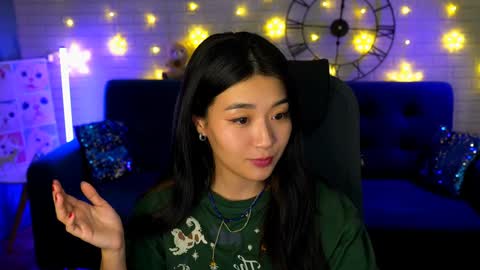 Snapshot of hannarosie chatting on 01/04/25, 06:30 hannarosie online show from 01/04/25, 06:30