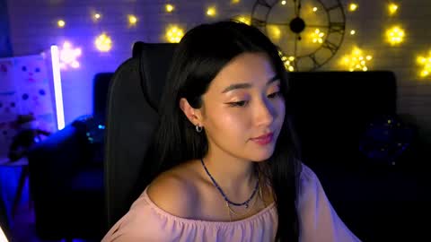 Snapshot of hannarosie chatting on 01/06/25, 04:55 hannarosie online show from 01/06/25, 04:55