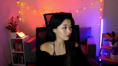 Snapshot of hannarosie chatting on 10/16/25, 05:58 hannarosie online show from 10/16/25, 05:58