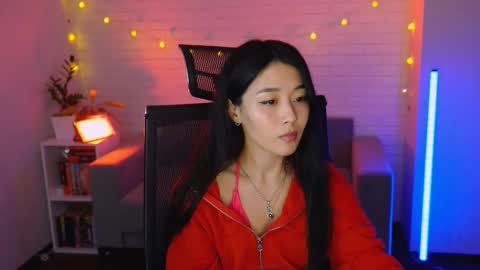 Snapshot of hannarosie chatting on 11/18/25, 06:34 hannarosie online show from 11/18/25, 06:34