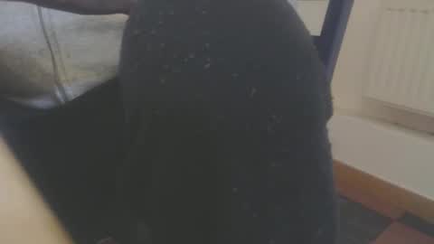 hannes_k online show from 01/07/26, 05:43