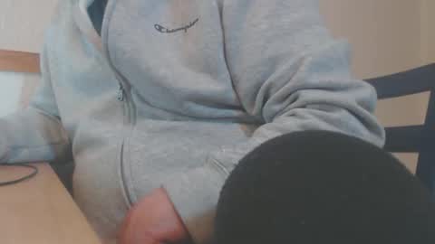 hannes_k online show from 01/11/26, 05:23