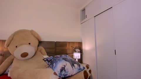 taylor live   online show from 02/26/25, 09:58