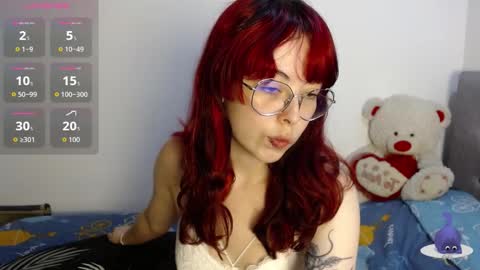 Snapshot of hanny_e chatting on 12/17/25, 12:38 hanny online show from 12/17/25, 12:38