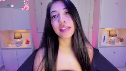 hannyk_ online show from 06/26/26, 04:17
