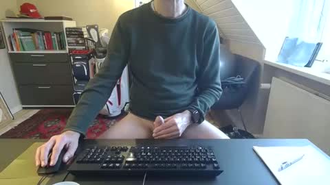 Snapshot of hanse_1 chatting on 03/16/26, 07:23 Hanse online show from 03/16/26, 07:23