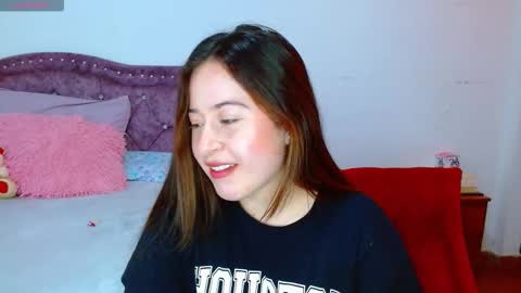 isabella   online show from 03/25/26, 07:09