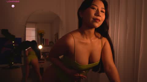 Snapshot of hanymel chatting on 01/08/25, 10:37 Mizi online show from 01/08/25, 10:37