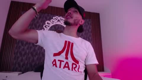 happy_hot7 online show from 06/11/26, 11:52