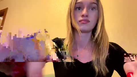 Anjelika online show from 10/13/25, 02:17