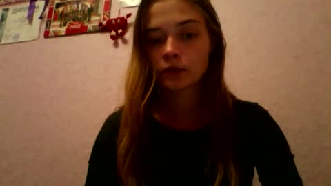 happyemily  online show from 10/24/25, 06:48