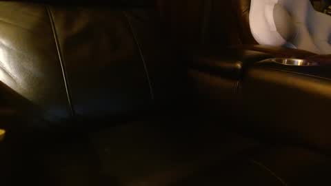 Snapshot of happyhogan1 chatting on 01/28/25, 10:02 Jhonassmann12 online show from 01/28/25, 10:02