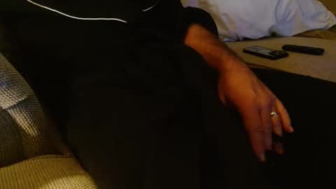 Snapshot of happyhogan1 chatting on 11/06/25, 09:43 Jhonassmann12 online show from 11/06/25, 09:43