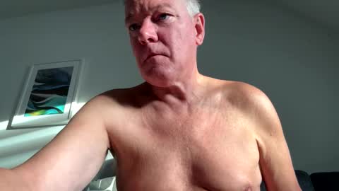 Snapshot of happysierra chatting on 10/07/25, 06:32 Harry online show from 10/07/25, 06:32