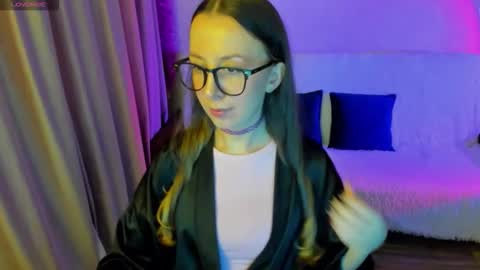 Stephanie online show from 09/21/25, 03:24