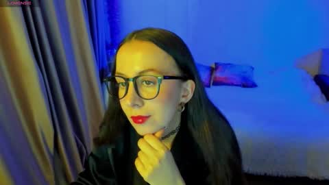 Stephanie online show from 12/04/25, 08:28