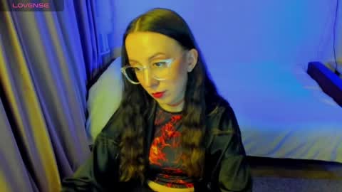 Stephanie online show from 04/30/26, 08:57