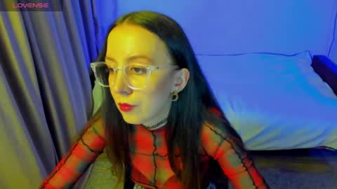 Stephanie online show from 05/13/26, 07:33