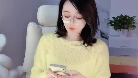 Snapshot of happysweetie168 chatting on 12/02/24, 01:35 Daisy online show from 12/02/24, 01:35