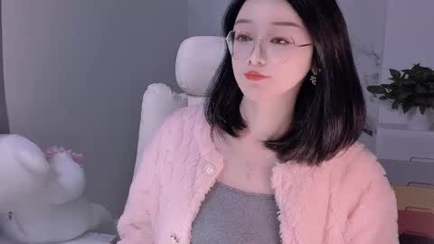 Snapshot of happysweetie168 chatting on 01/18/25, 08:41 Daisy online show from 01/18/25, 08:41