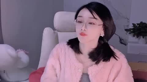 Snapshot of happysweetie168 chatting on 01/18/25, 06:10 Daisy online show from 01/18/25, 06:10