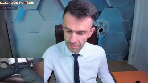 Snapshot of hard_and_juici chatting on 06/21/26, 03:53 Steve online show from 06/21/26, 03:53