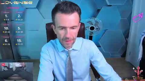 Snapshot of hard_and_juici chatting on 07/11/26, 03:53 Steve online show from 07/11/26, 03:53