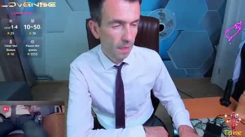 Snapshot of hard_and_juici chatting on 07/12/26, 01:02 Steve online show from 07/12/26, 01:02