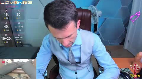 Snapshot of hard_and_juici chatting on 07/18/26, 09:35 Steve online show from 07/18/26, 09:35