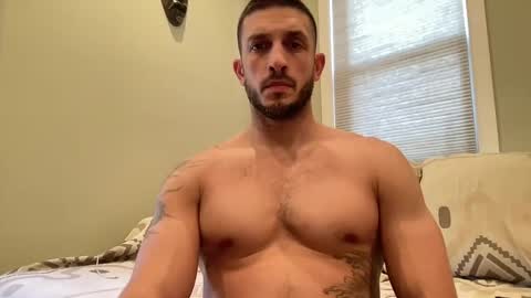 Snapshot of hard_runner_ chatting on 11/18/25, 04:00 hard_runner_ online show from 11/18/25, 04:00