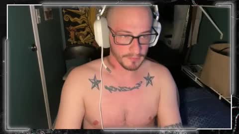 Snapshot of hardaf_ftm chatting on 02/04/25, 09:52 Transman hard AF online show from 02/04/25, 09:52
