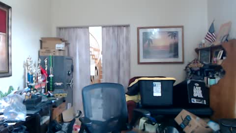 Steele and Cassie online show from 09/28/25, 06:57