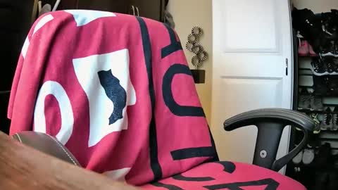 Snapshot of hardbody205a chatting on 01/12/26, 03:50 hardbody205a online show from 01/12/26, 03:50