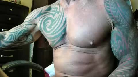 Snapshot of hardbody205a chatting on 02/01/26, 10:30 hardbody205a online show from 02/01/26, 10:30