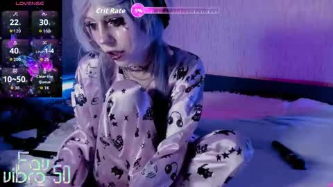 Snapshot of hardcore_hentai chatting on 10/26/25, 10:36 Mia online show from 10/26/25, 10:36