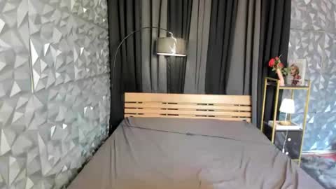 Snapshot of hardcore_julius69 chatting on 03/04/25, 01:23 prance online show from 03/04/25, 01:23