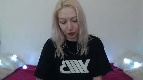 Emily online show from 07/15/26, 10:59