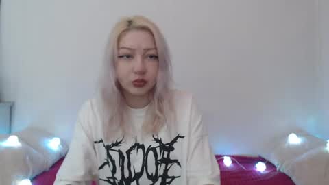 Emily online show from 07/18/26, 09:07