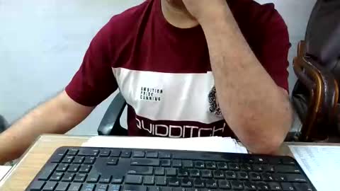 Snapshot of hardfeelling3 chatting on 11/05/25, 05:07 hardfeelling3 online show from 11/05/25, 05:07