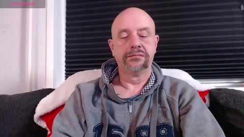 MrLazy online show from 01/05/25, 04:38