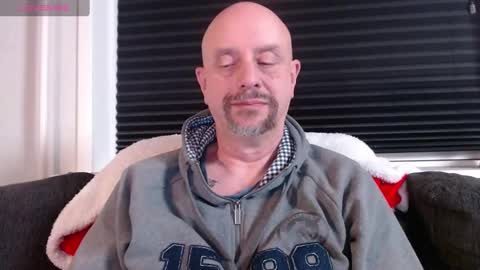 MrLazy online show from 01/05/25, 07:39