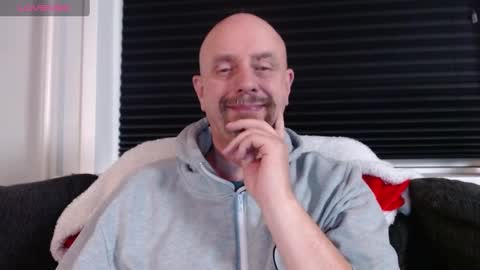 MrLazy online show from 01/06/25, 06:41