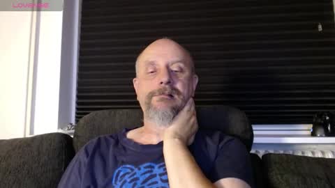 MrLazy online show from 09/17/25, 12:23