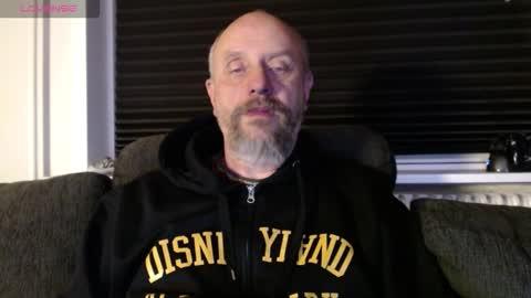 MrLazy online show from 09/30/25, 05:40