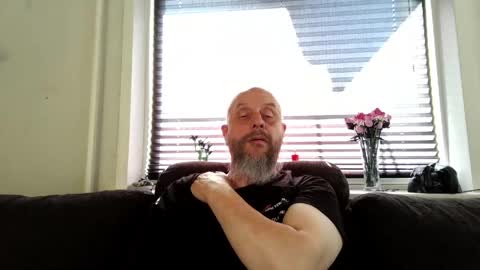 MrLazy online show from 04/08/26, 10:15